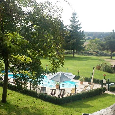 Le Logis Du Pressoir Self Catering Gites In Beautiful 18Th Century Estate In The Heart Of The Loire Valley With Heated Pool And Extensive Grounds. Les Bois-d'Anjou Kültér fotó