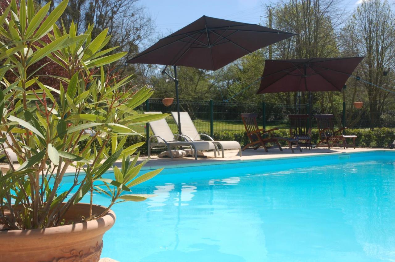 Le Logis Du Pressoir Self Catering Gites In Beautiful 18Th Century Estate In The Heart Of The Loire Valley With Heated Pool And Extensive Grounds. Les Bois-d'Anjou Kültér fotó